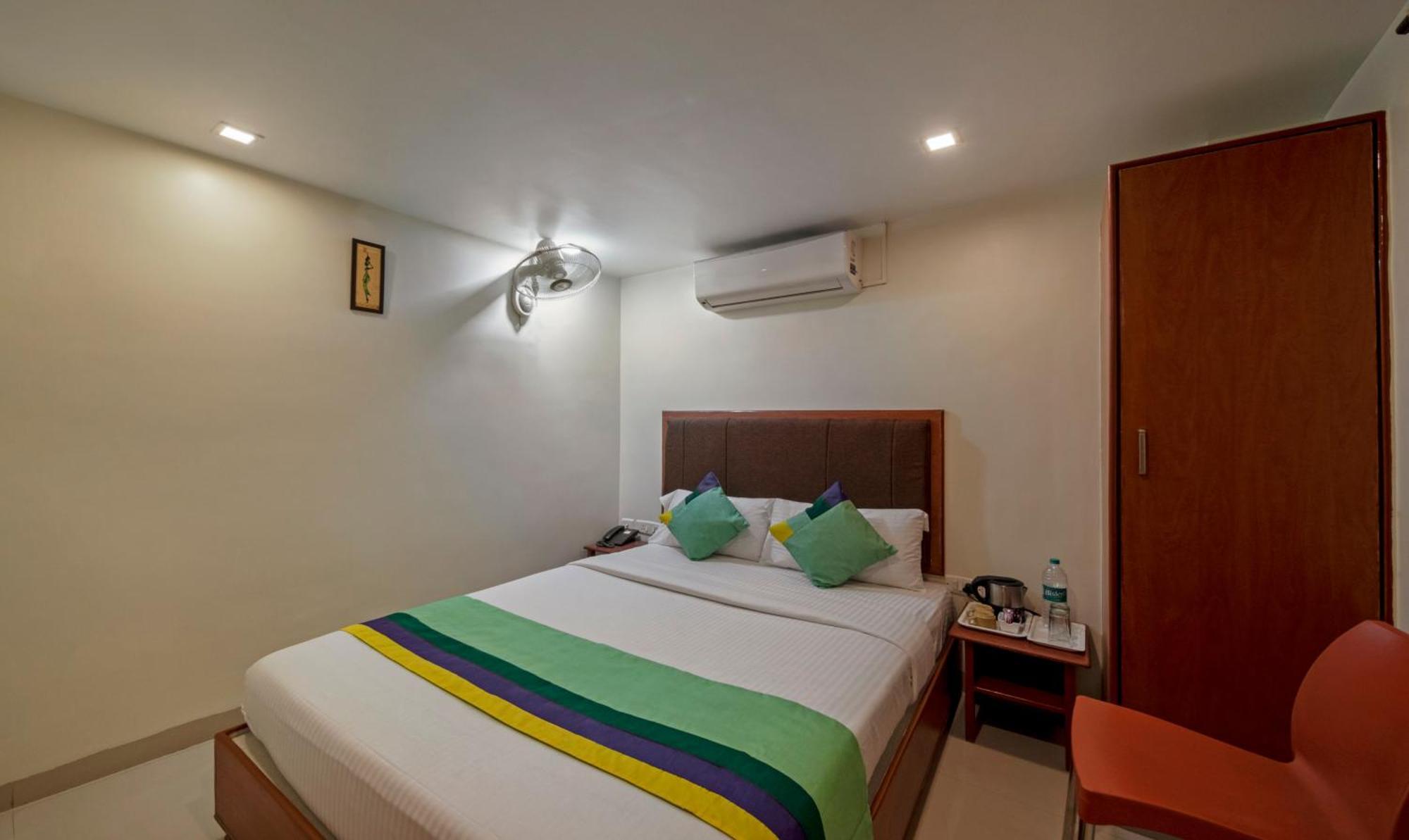 แฟ็บโฮเต็ล แซม เรซิเดนซี Hotel โคอิมบาทอร์ ภายนอก รูปภาพ