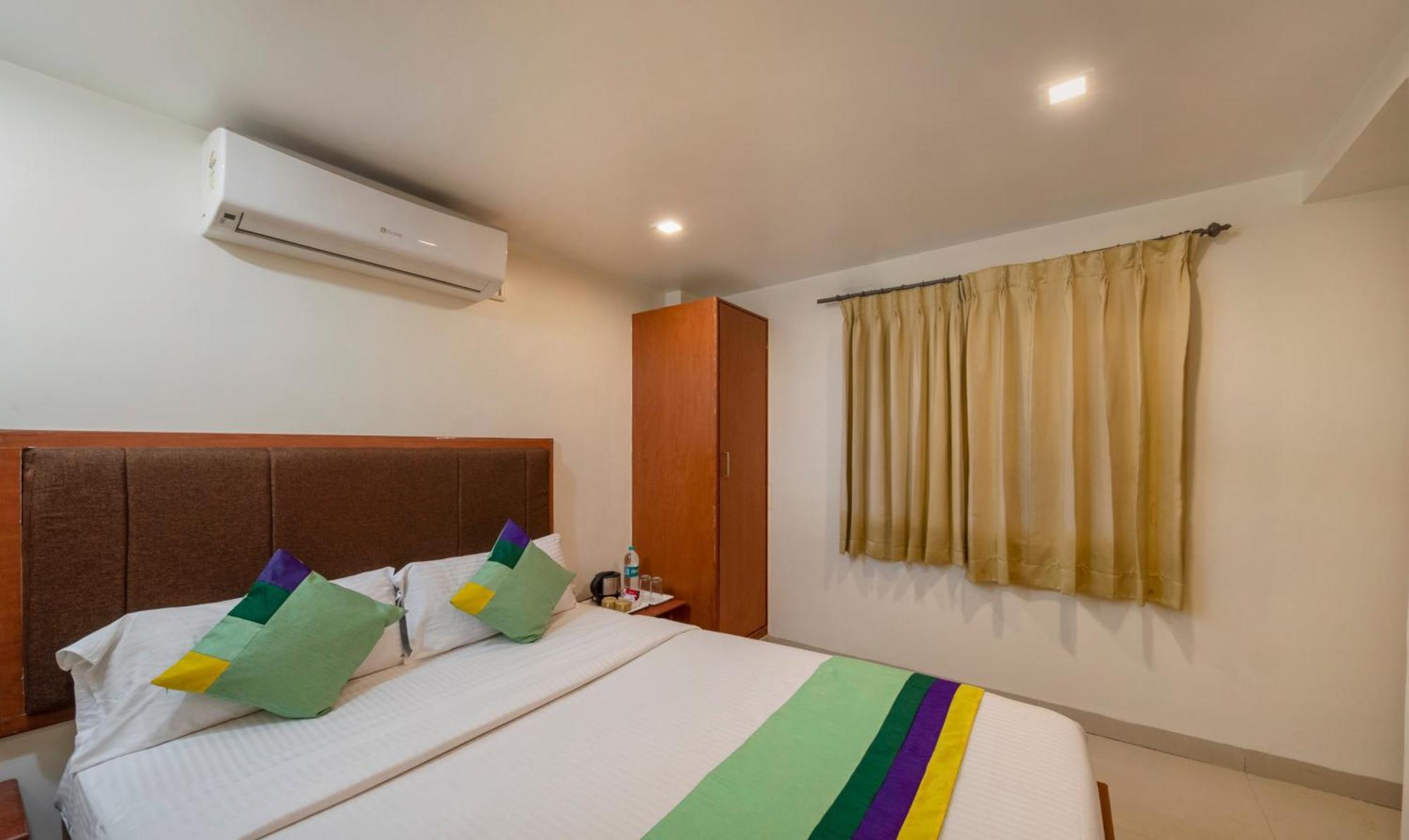 แฟ็บโฮเต็ล แซม เรซิเดนซี Hotel โคอิมบาทอร์ ภายนอก รูปภาพ
