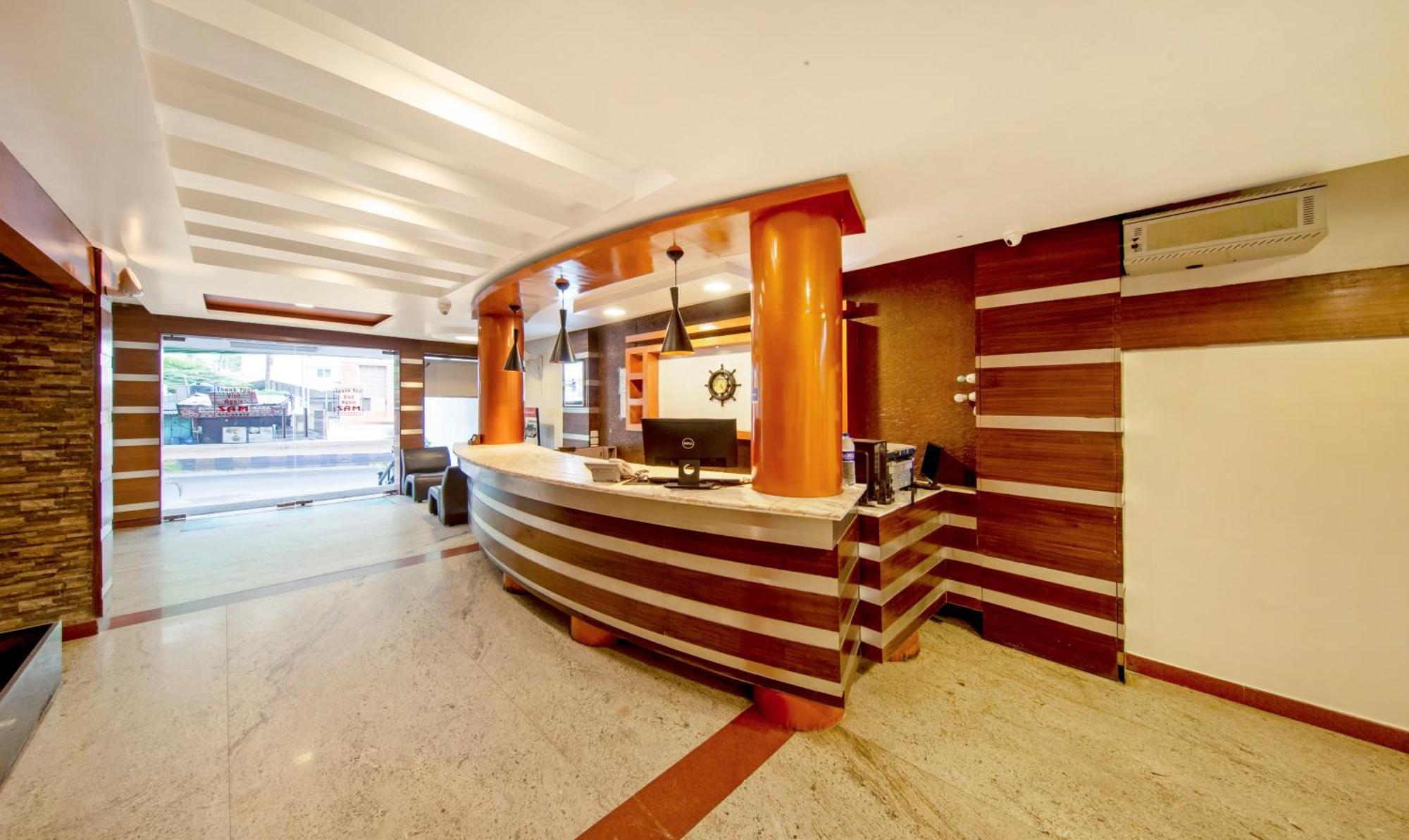 แฟ็บโฮเต็ล แซม เรซิเดนซี Hotel โคอิมบาทอร์ ภายนอก รูปภาพ